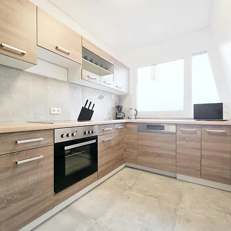 Apartment Tolstov - 3 Schlafzimmer - Küche - 25 Min Messe Dus *