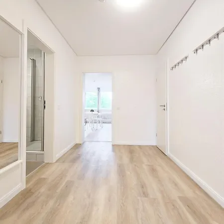 Tolstov - 3 Schlafzimmer - Küche - 25 Min Messe Dus Apartment Duisburg